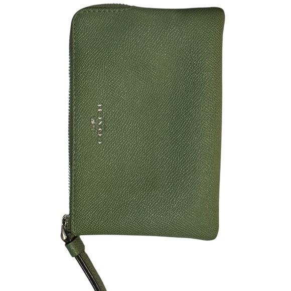 Coach Corner Zip Wristlet in Everglade Green - Picture 7 of 7
